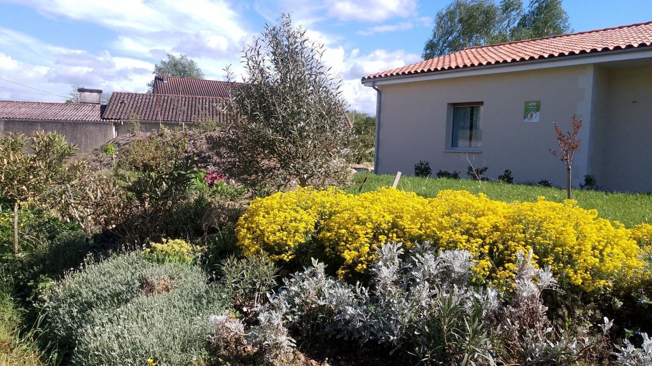 Photo of Outdoor in Baignes-Sainte-Radegonde