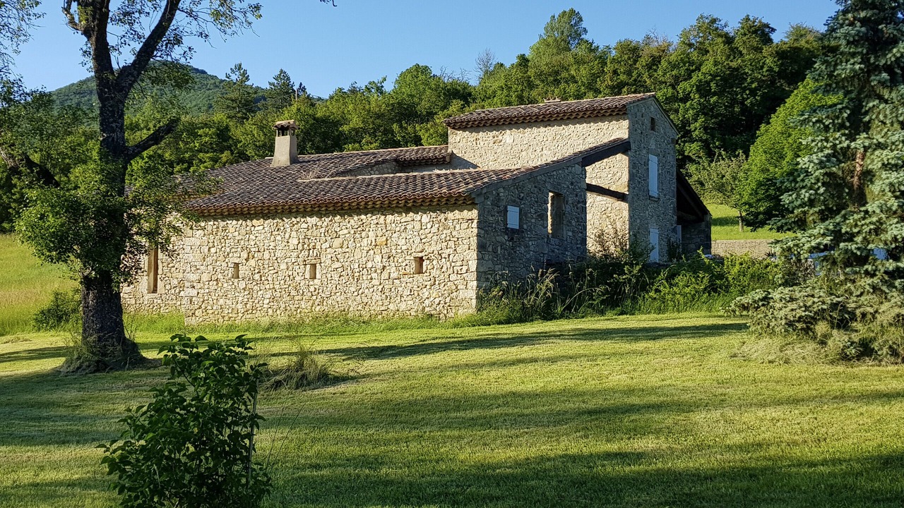 Photo of Others in Bezaudun-sur-Bine