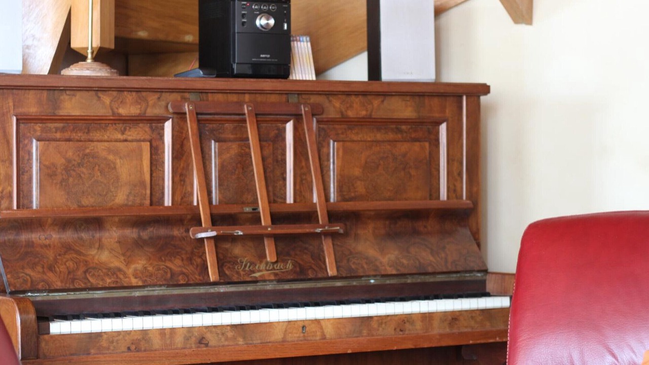 Photo of Others in Grosville