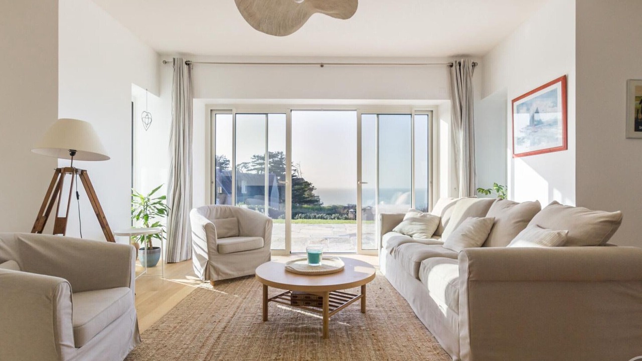 Photo of Livingroom in Carolles
