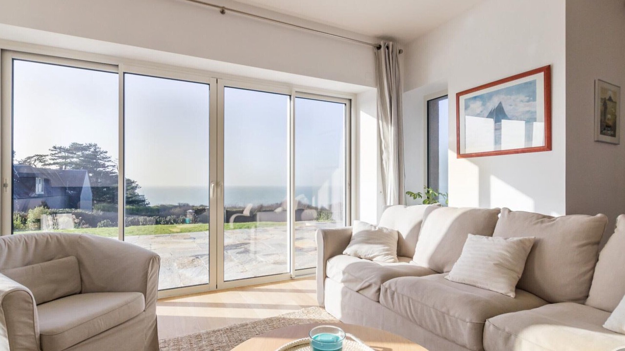 Photo of Livingroom in Carolles