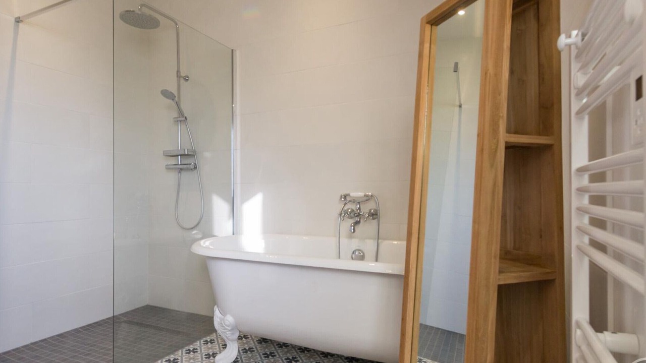 Photo of Bathroom in Carolles