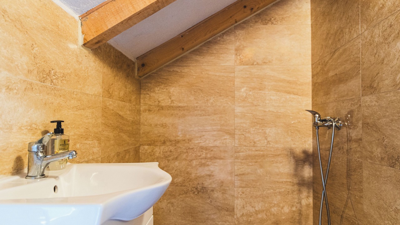 Photo of Bathroom in Lovorno