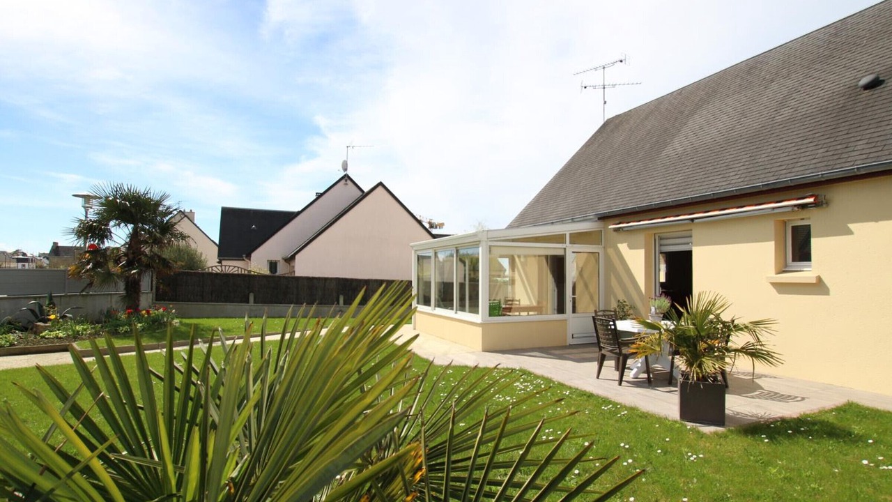 Photo of Patio Balcony in Saint-Pair-sur-Mer