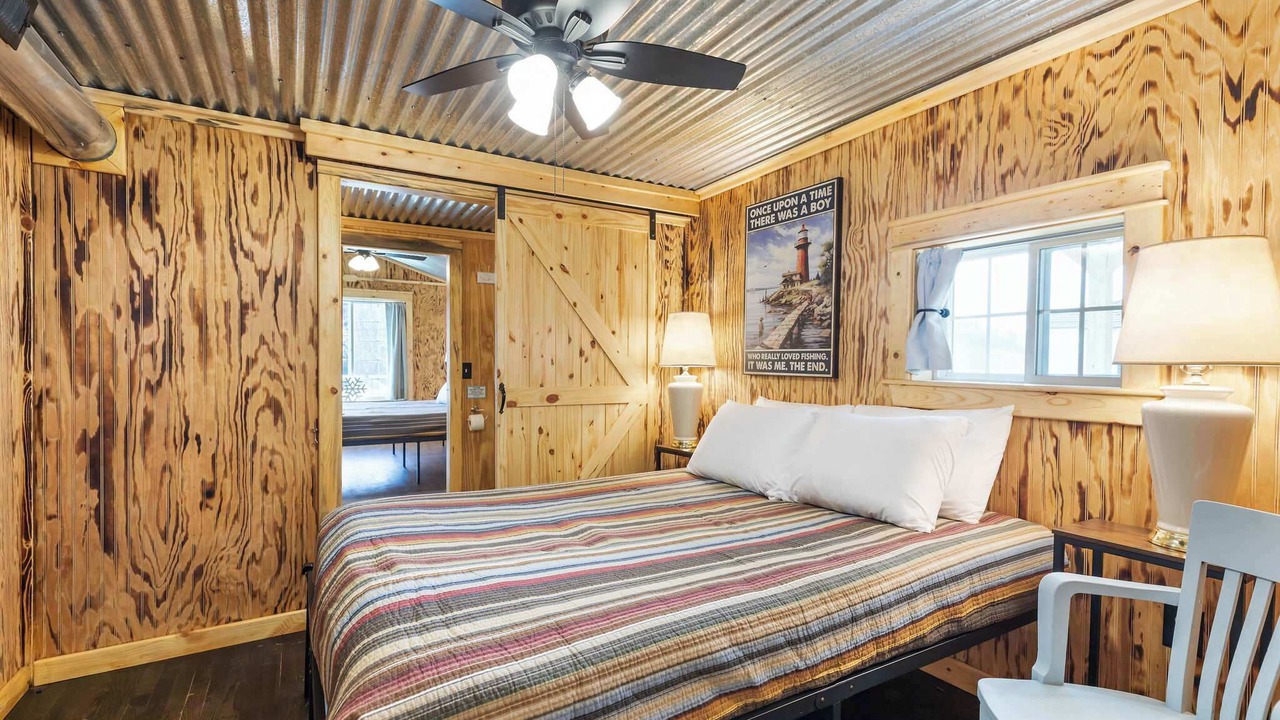 Photo of Bedroom in Rockaway Beach