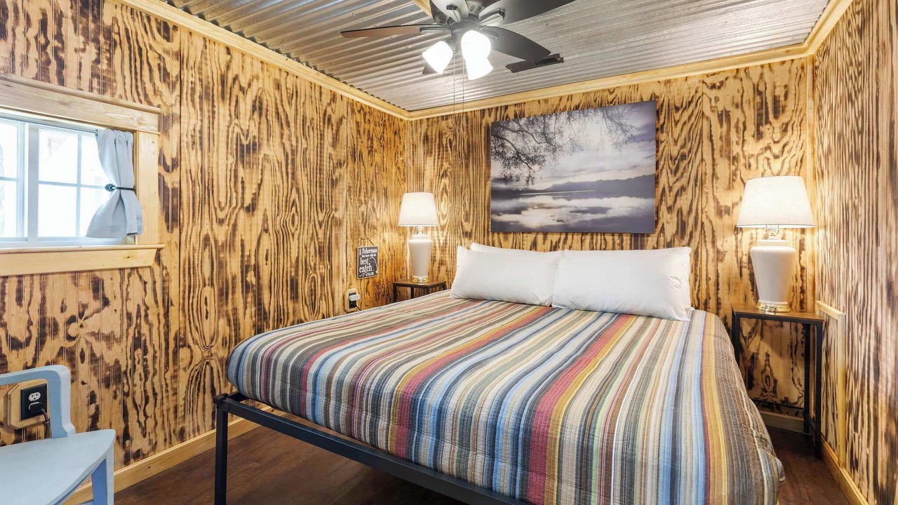 Photo of Bedroom in Rockaway Beach