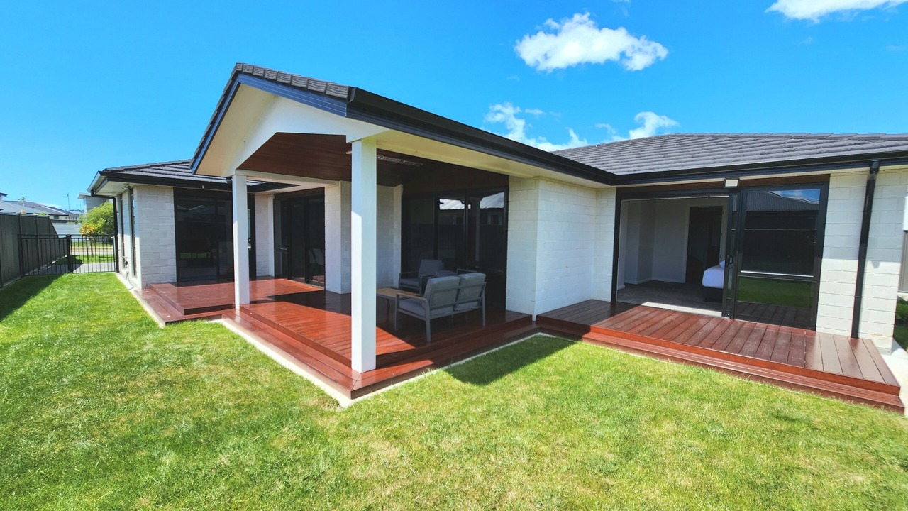 Photo of Patio Balcony in Napier