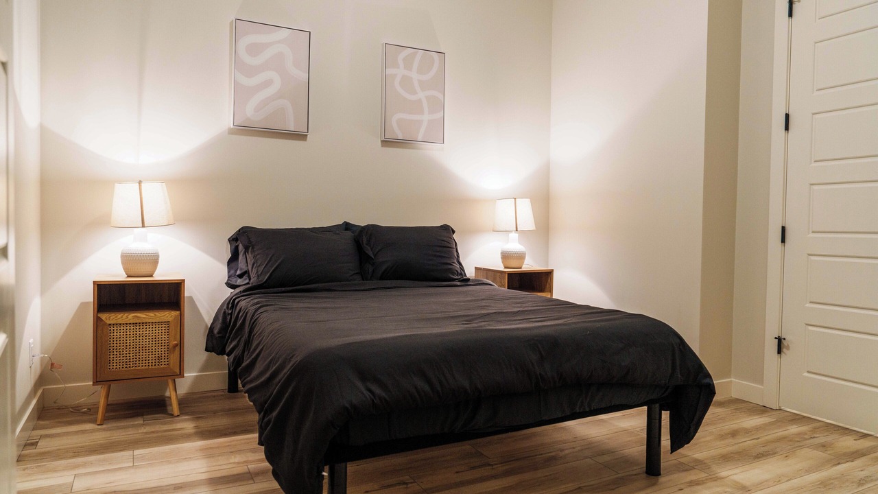 Photo of Bedroom in Evanston
