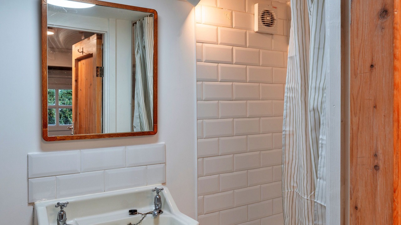 Photo of Bathroom in Saint Erth Praze