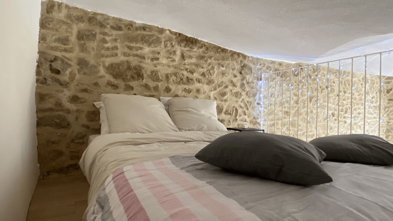 Photo of Bedroom in Mornas