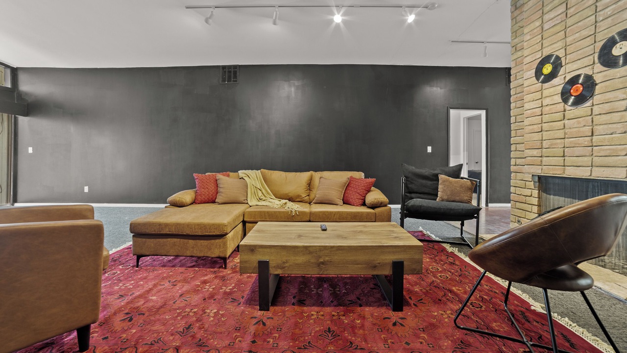 Photo of Livingroom in South Tulsa