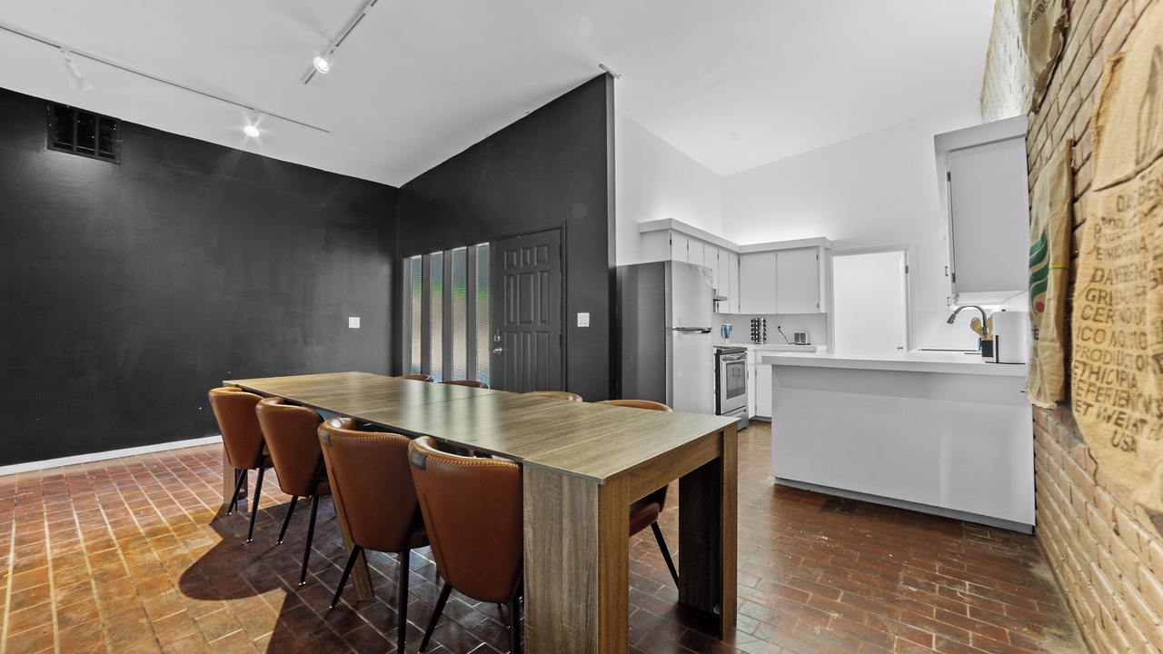 Photo of Livingroom in South Tulsa