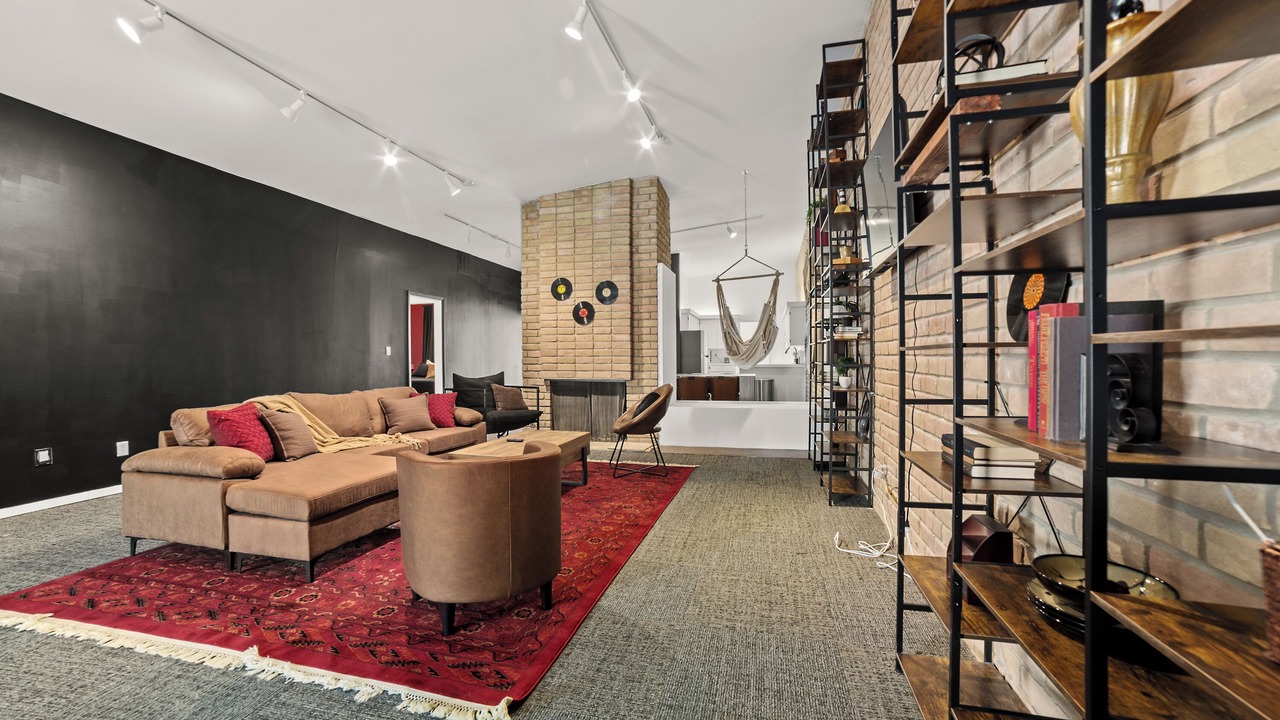 Photo of Livingroom in South Tulsa