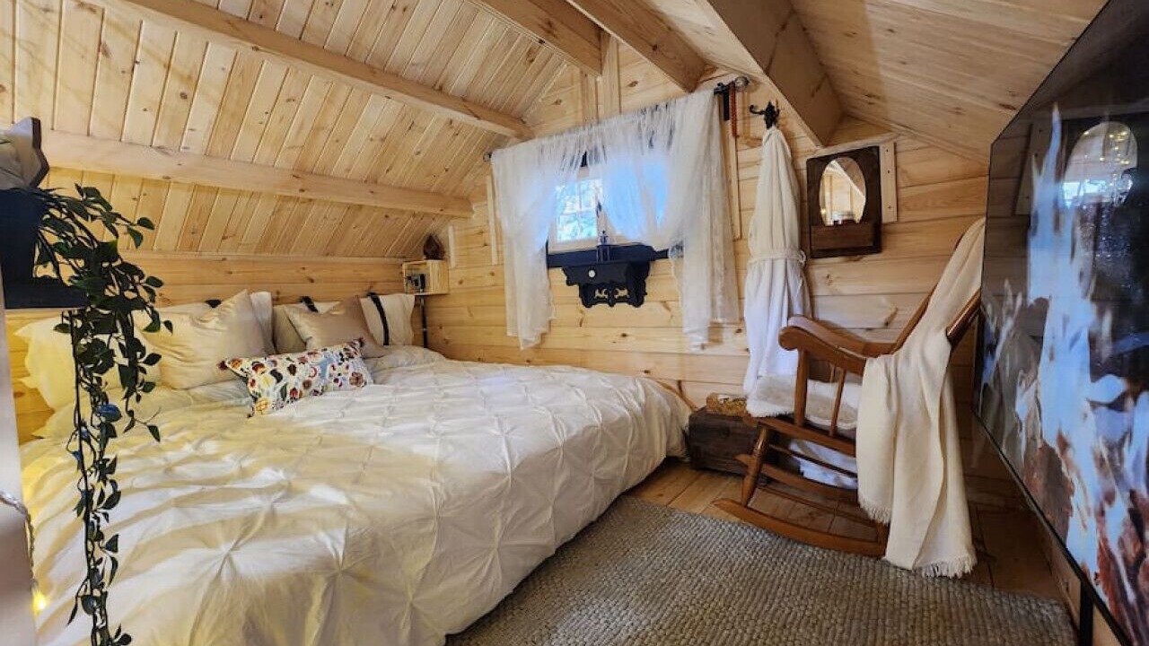 Photo of Bedroom in Bracebridge