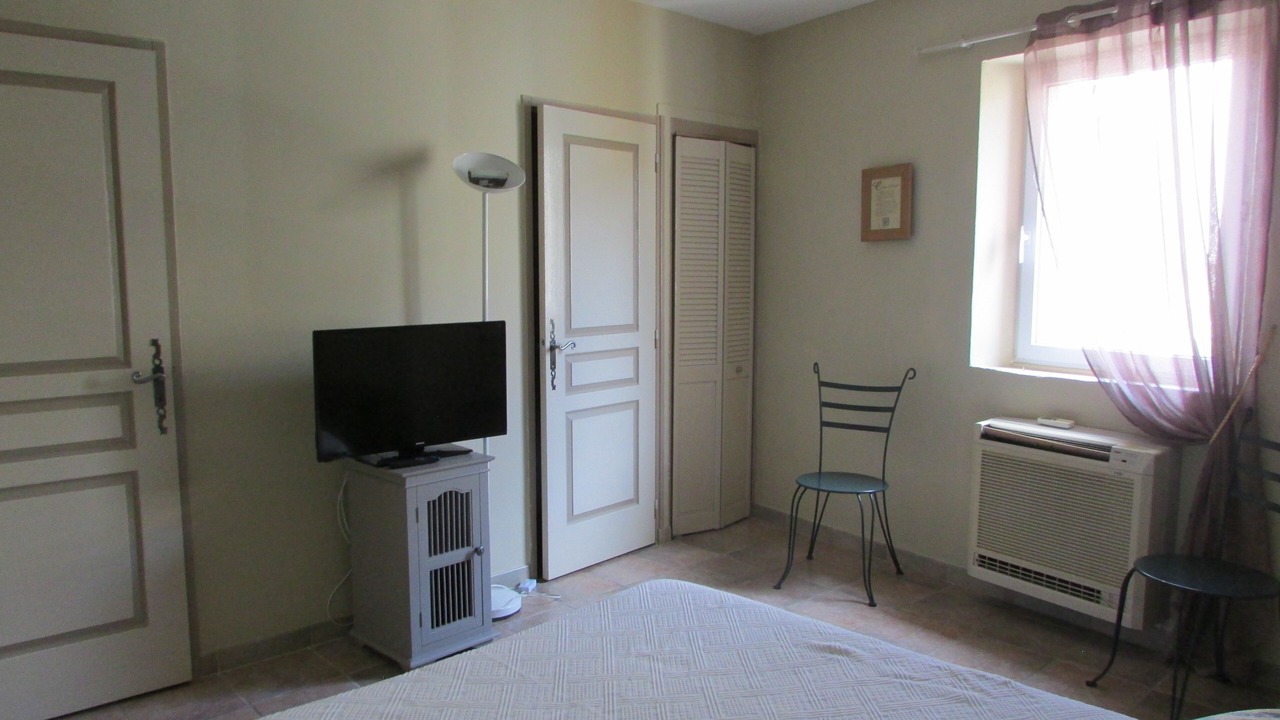 Photo of Bedroom in Saint-Victor-de-Malcap