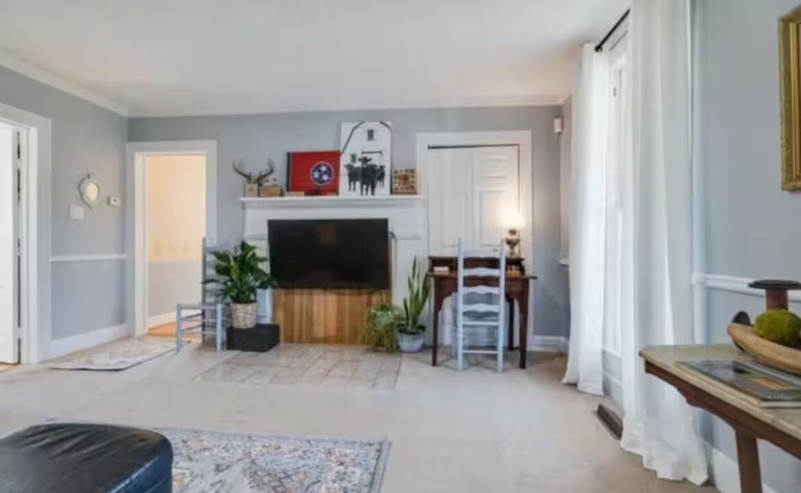 Photo of Livingroom in Lewisburg