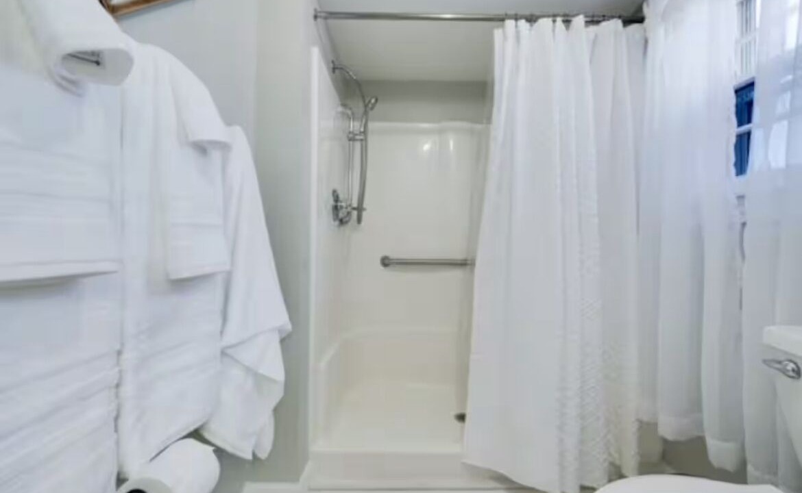 Photo of Bathroom in Lewisburg