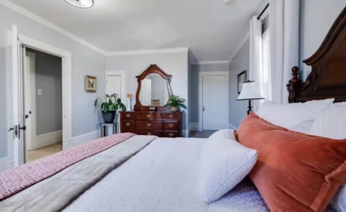 Photo of Bedroom in Lewisburg