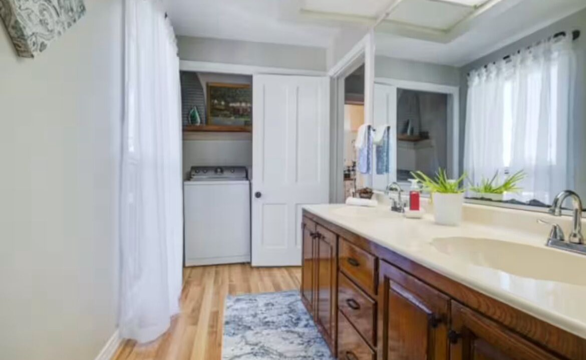 Photo of Bathroom in Lewisburg