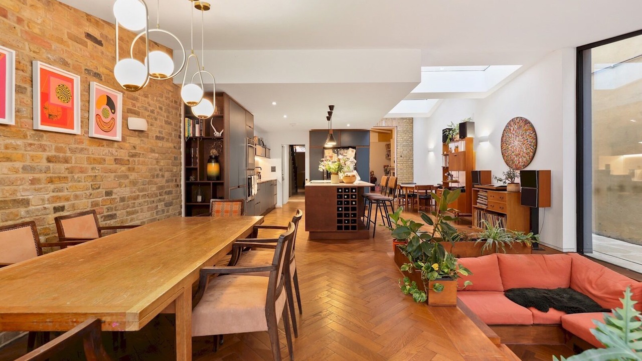 Photo of Others in Forest Gate