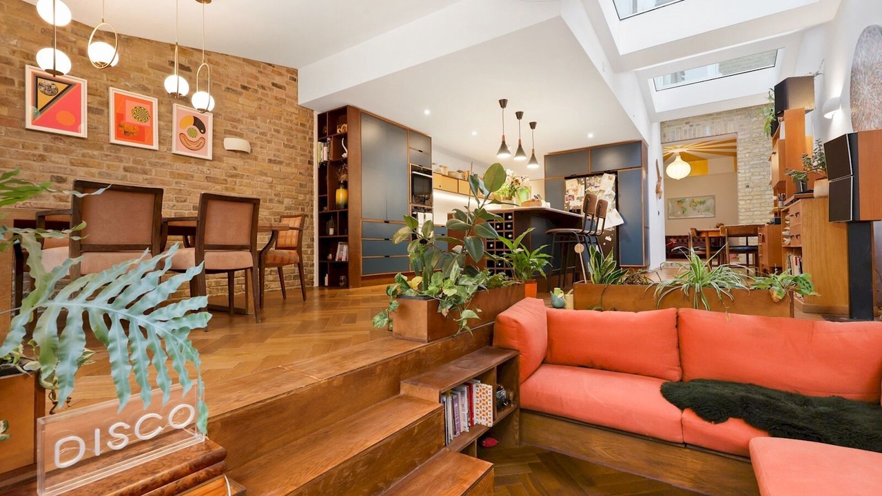 Photo of Livingroom in Forest Gate