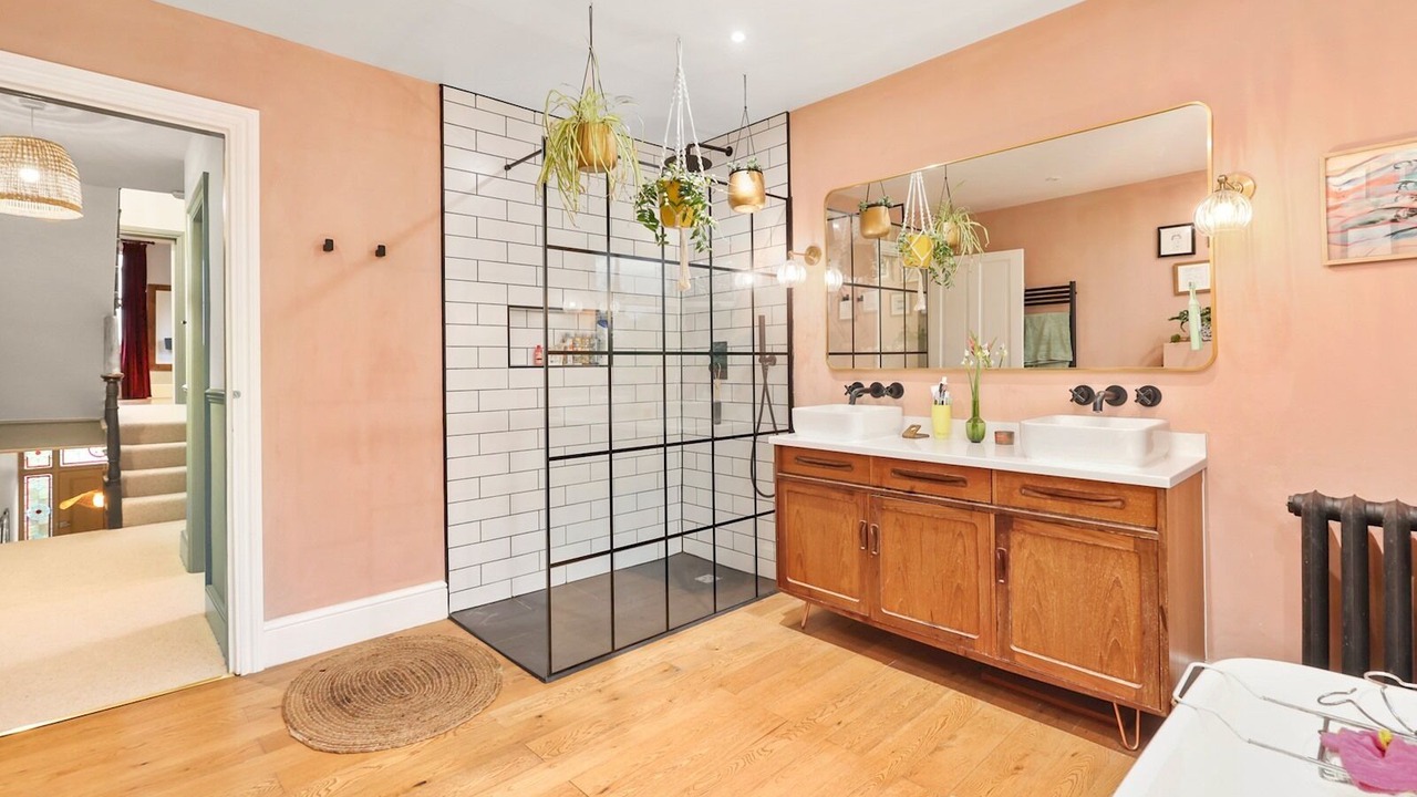 Photo of Bathroom in Forest Gate