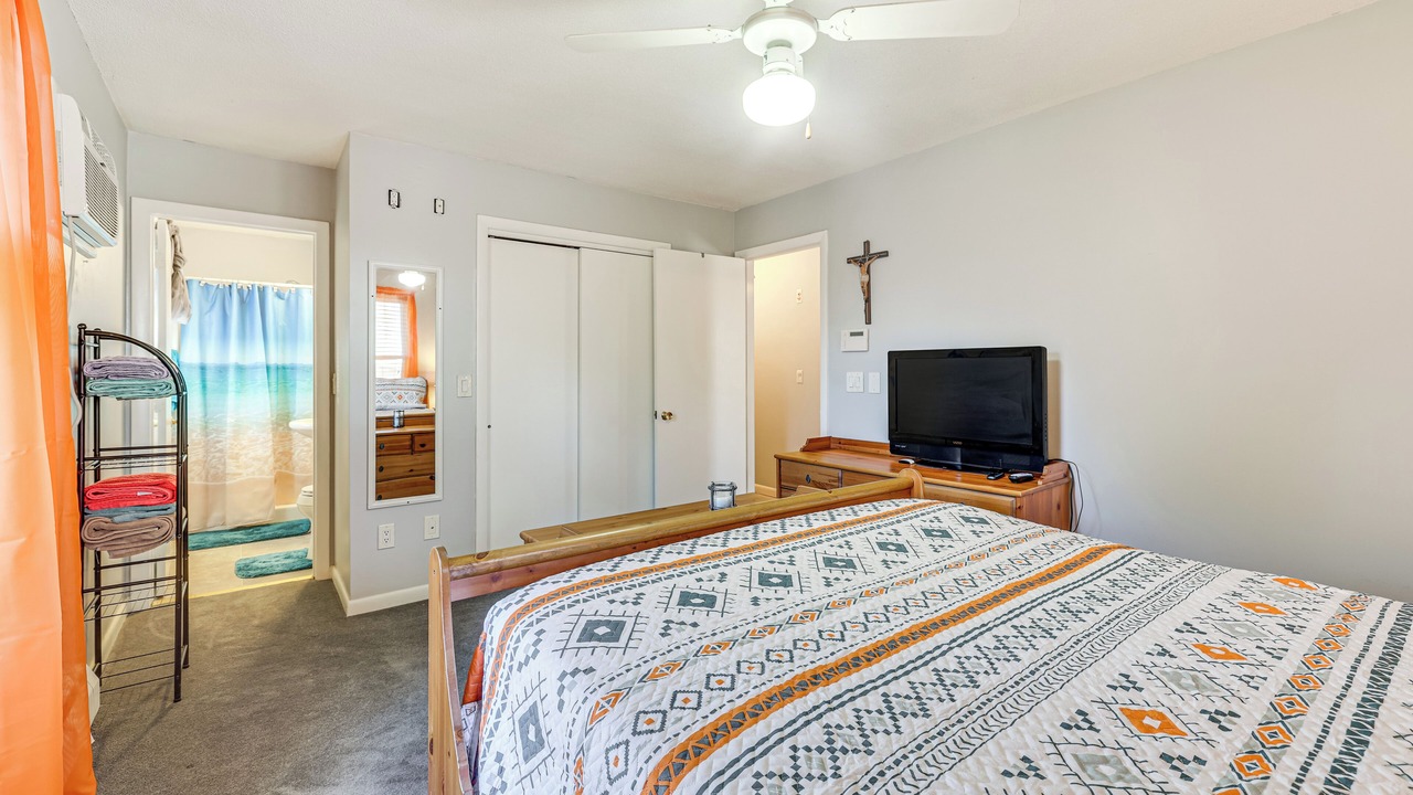 Photo of Bedroom in Naugatuck