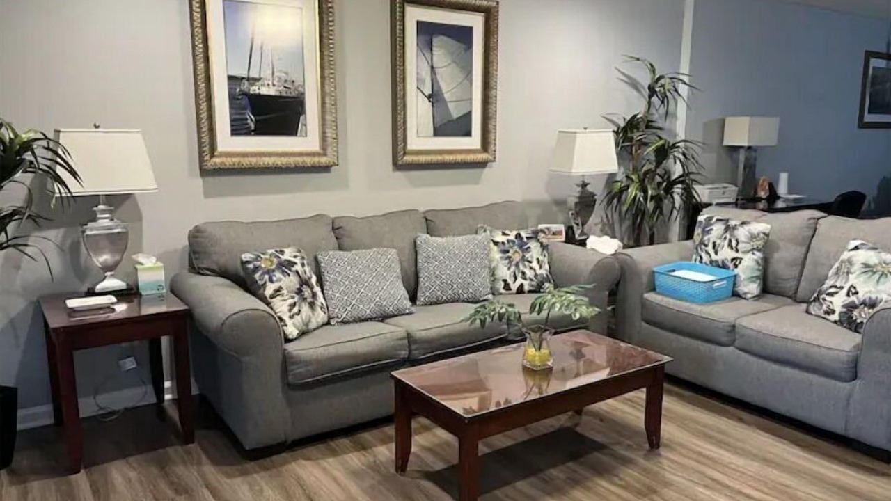 Photo of Livingroom in McCutcheon Field