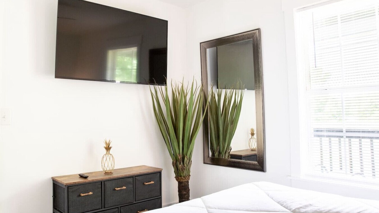 Photo of Bedroom in Delano