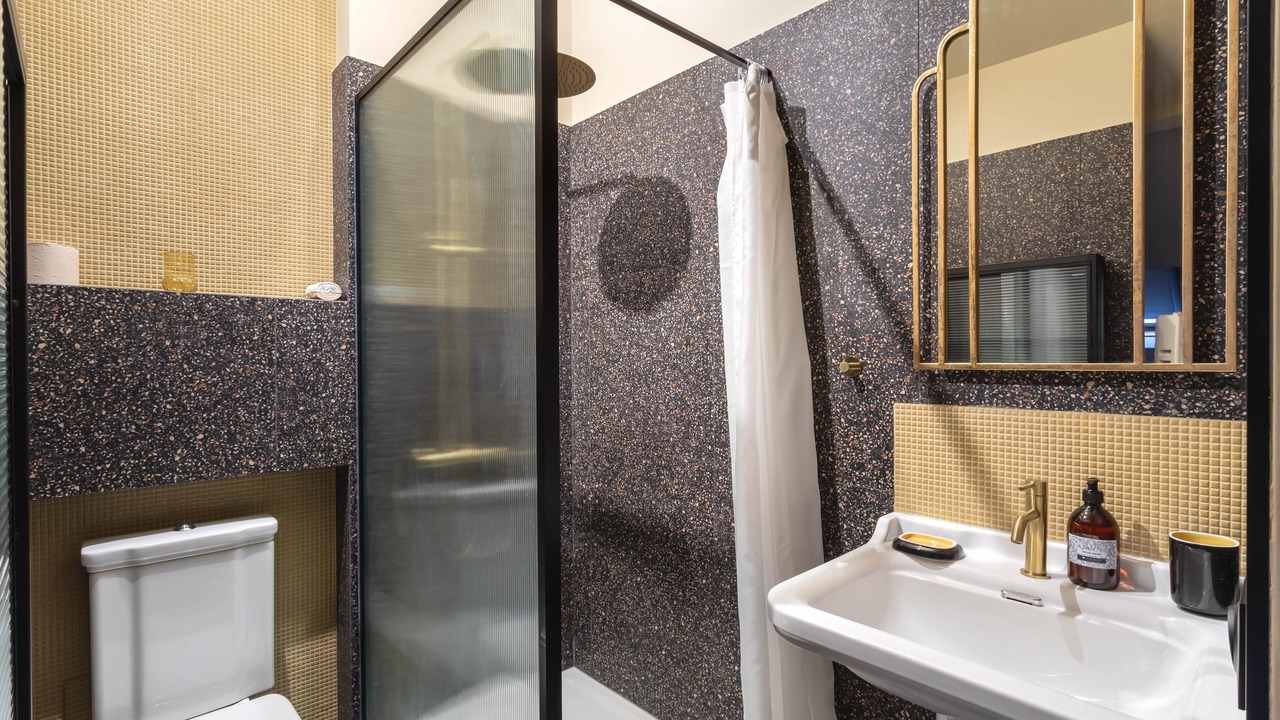 Photo of Bathroom in Thabor - Saint-Helier