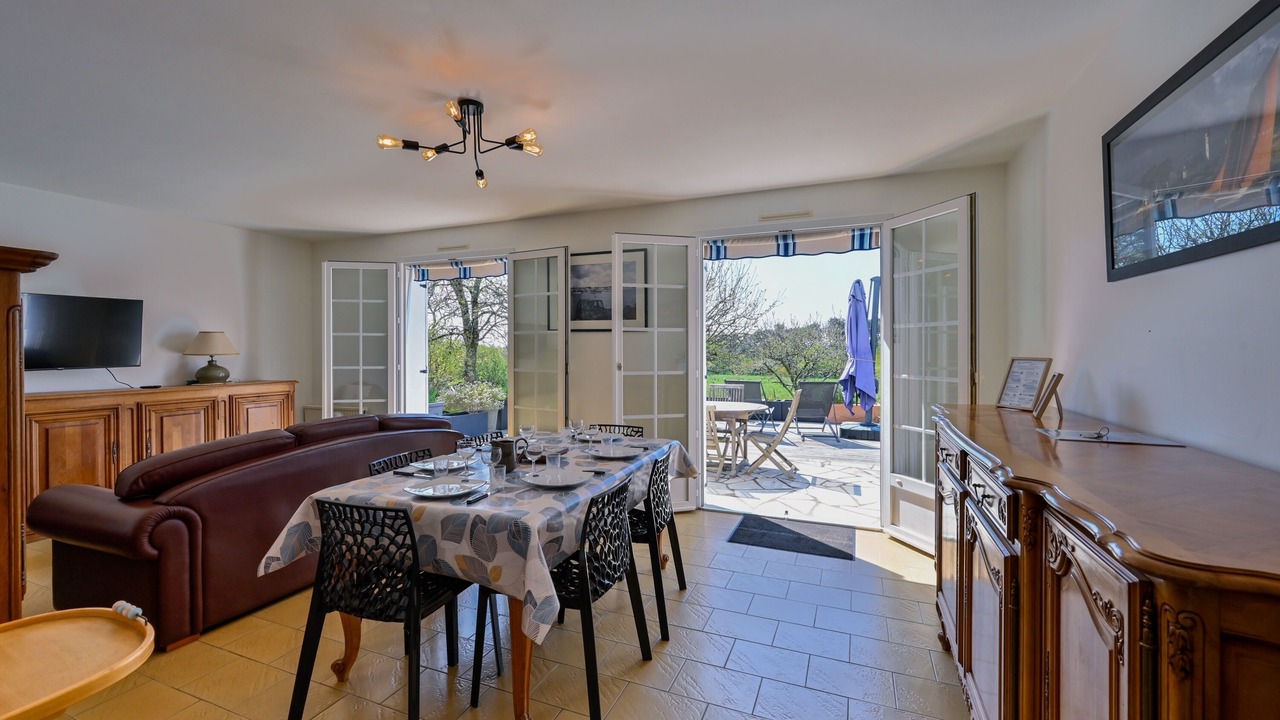 Photo of Others in Crach