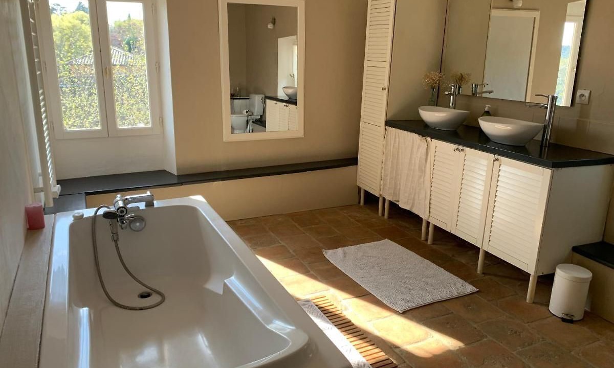 Photo of Bathroom in La Bruguiere