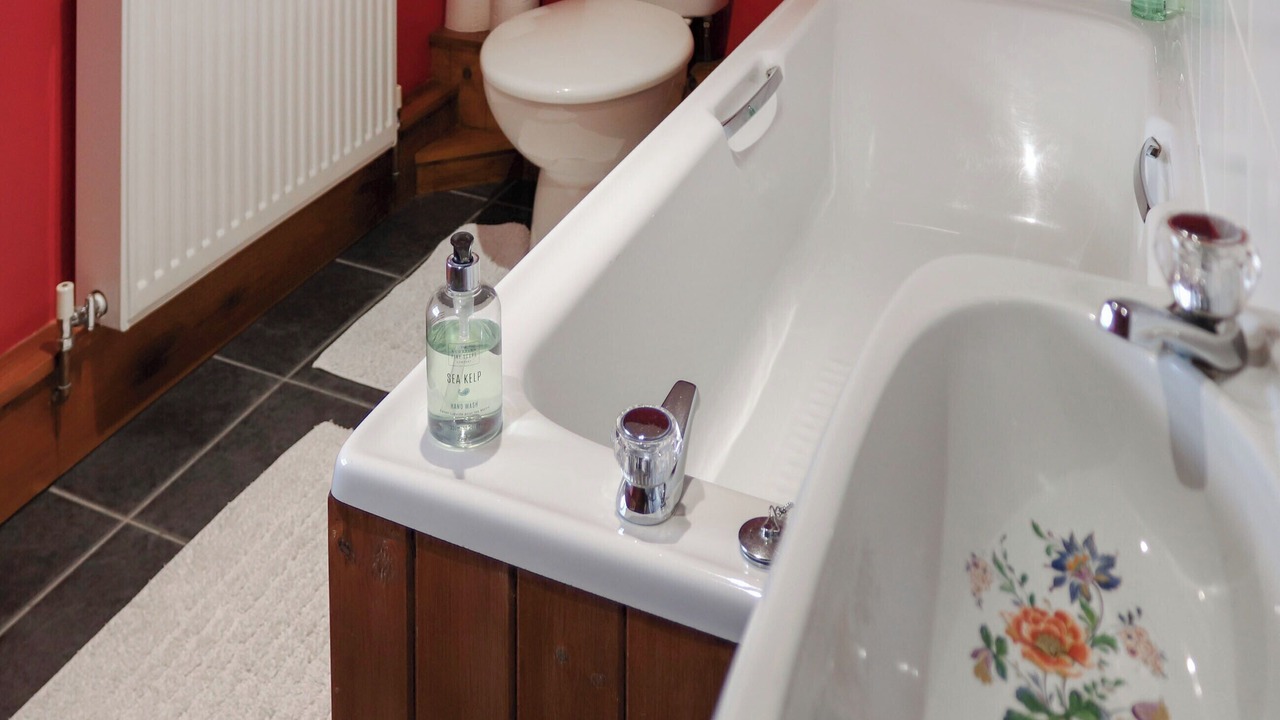 Photo of Bathroom in Cwmtirmynach