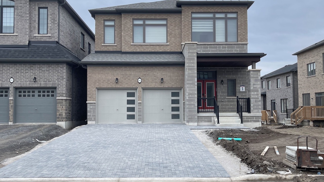 Photo of Outdoor in Oshawa