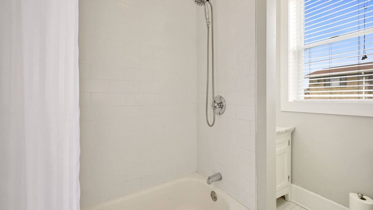 Photo of Bathroom in Park View
