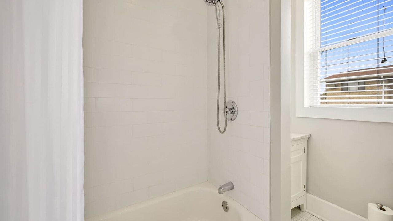 Photo of Bathroom in Park View