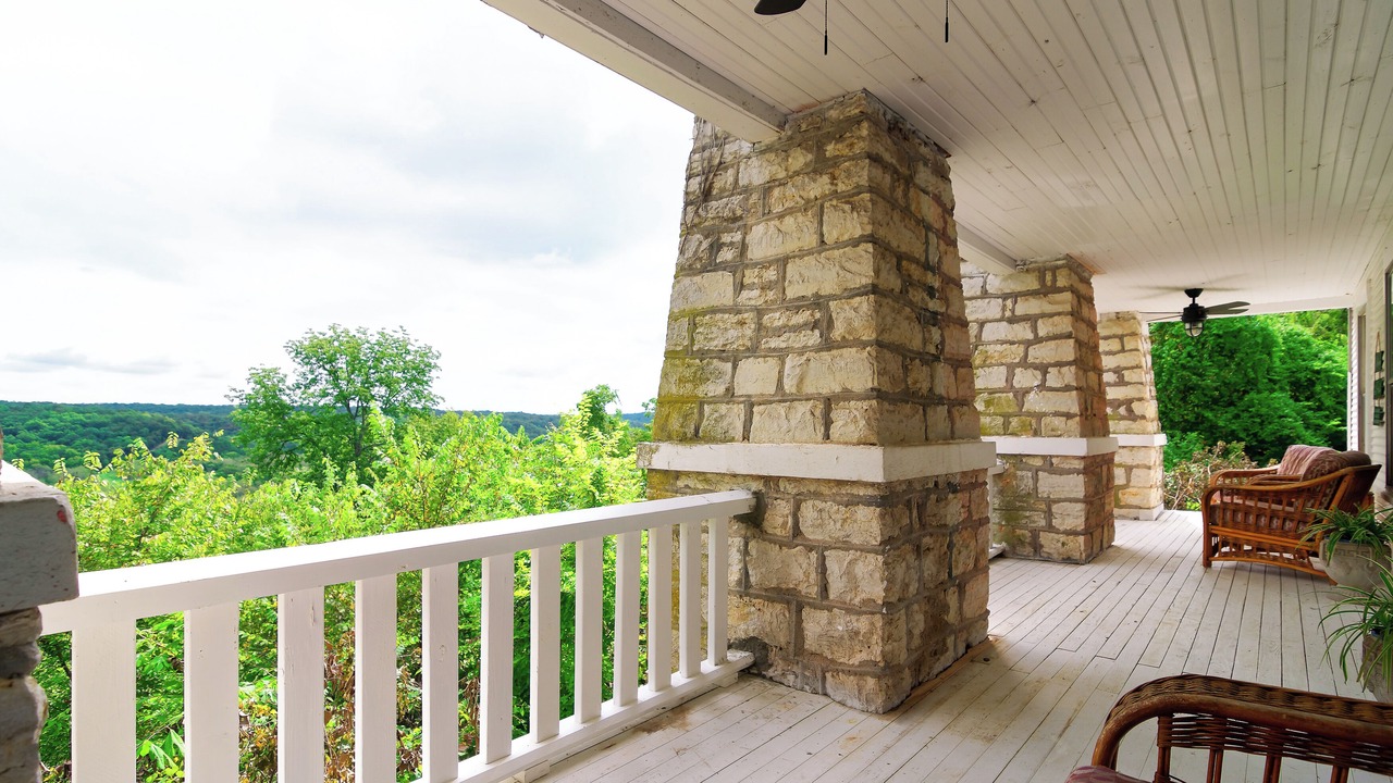 Photo of Patio Balcony in Sulphur Springs