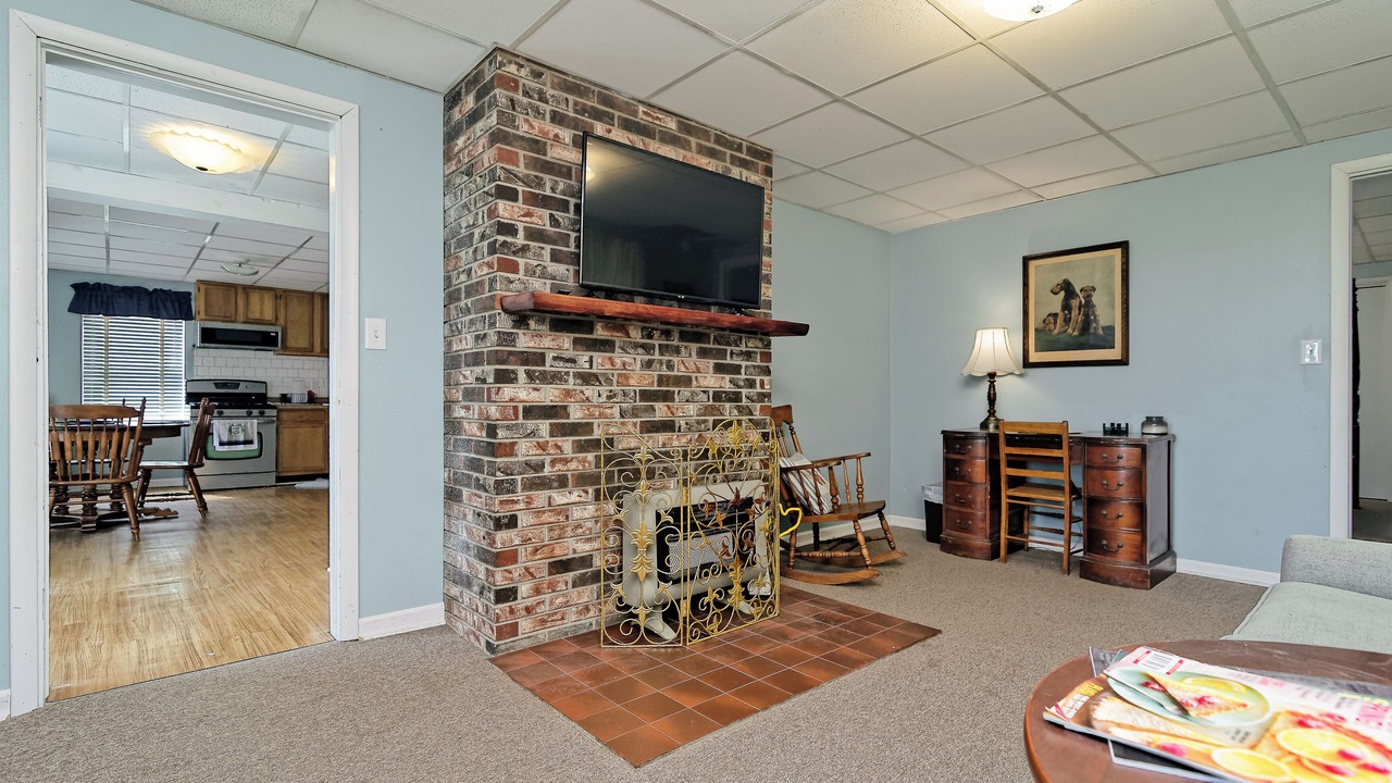Photo of Livingroom in Sulphur Springs