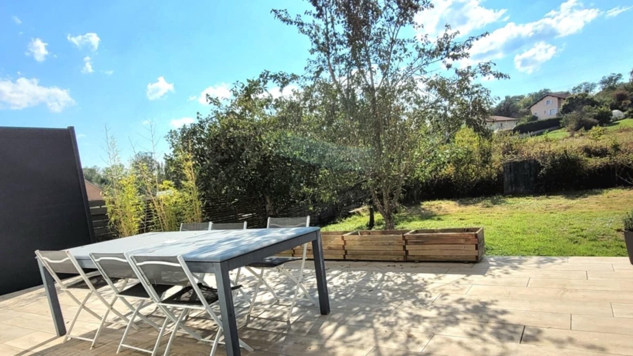 Photo of Outdoor in Nomexy