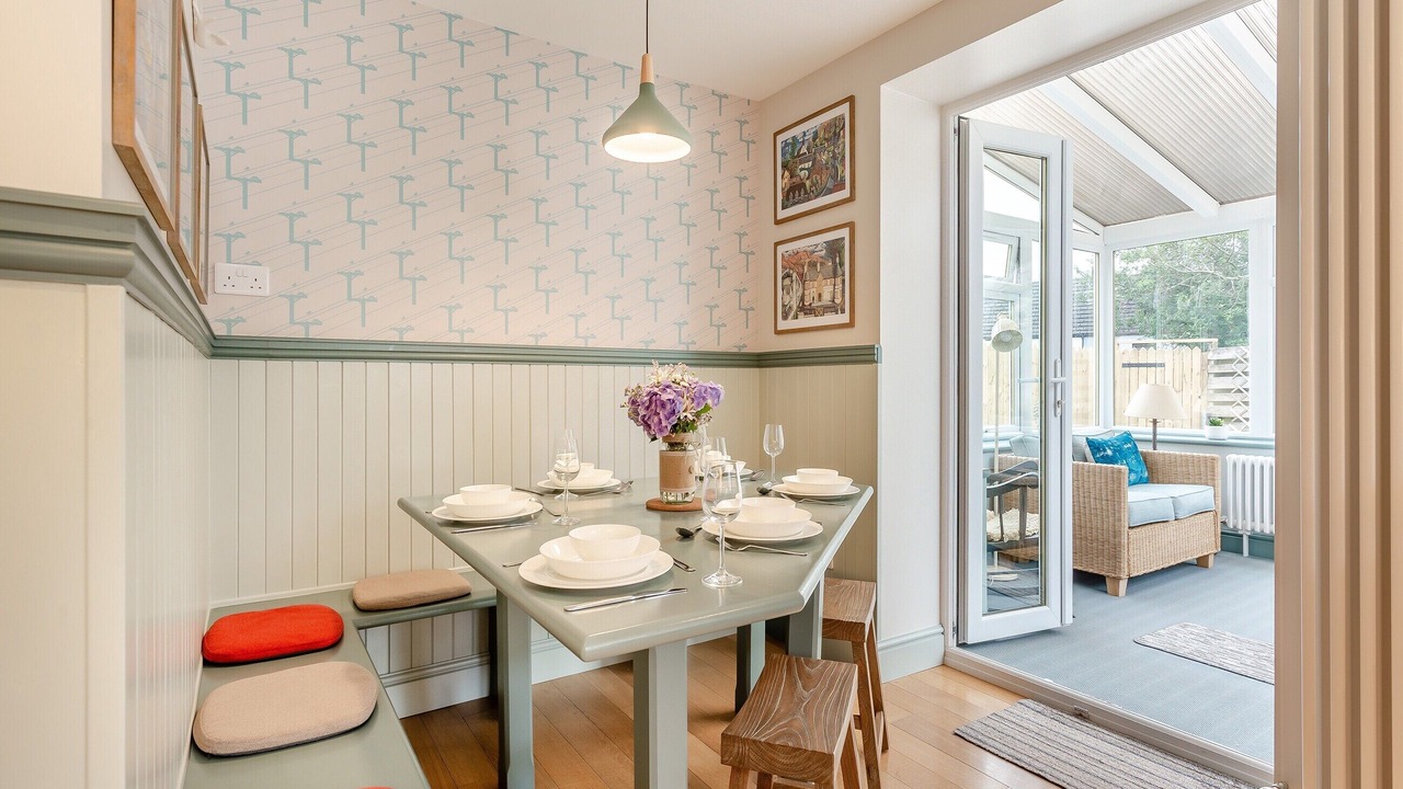 Photo of Others in Nostie