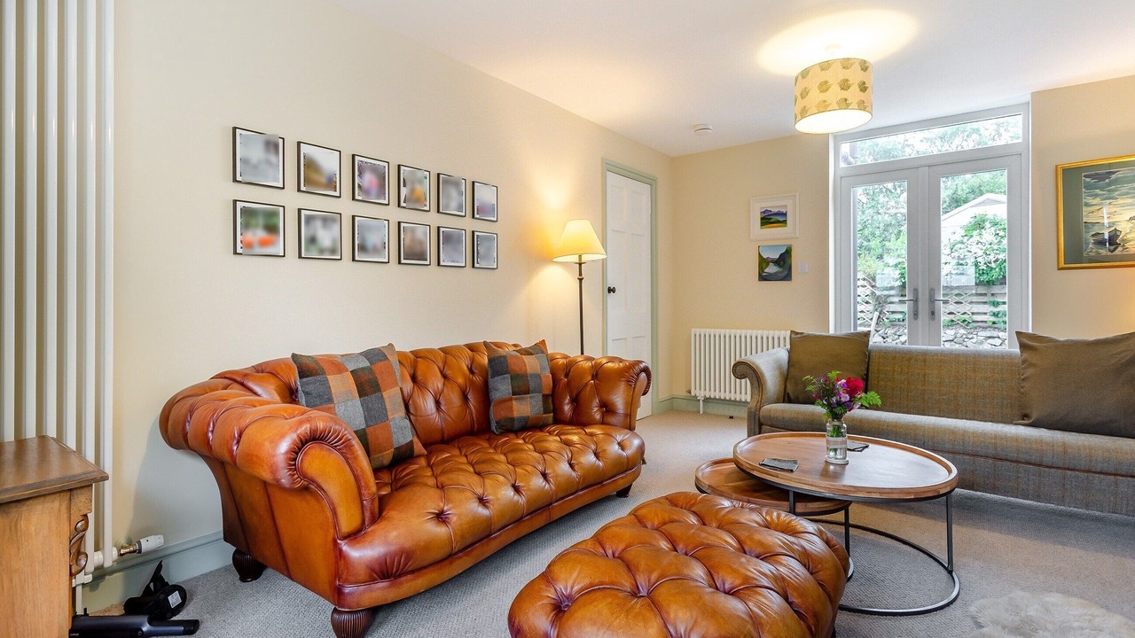 Photo of Others in Nostie