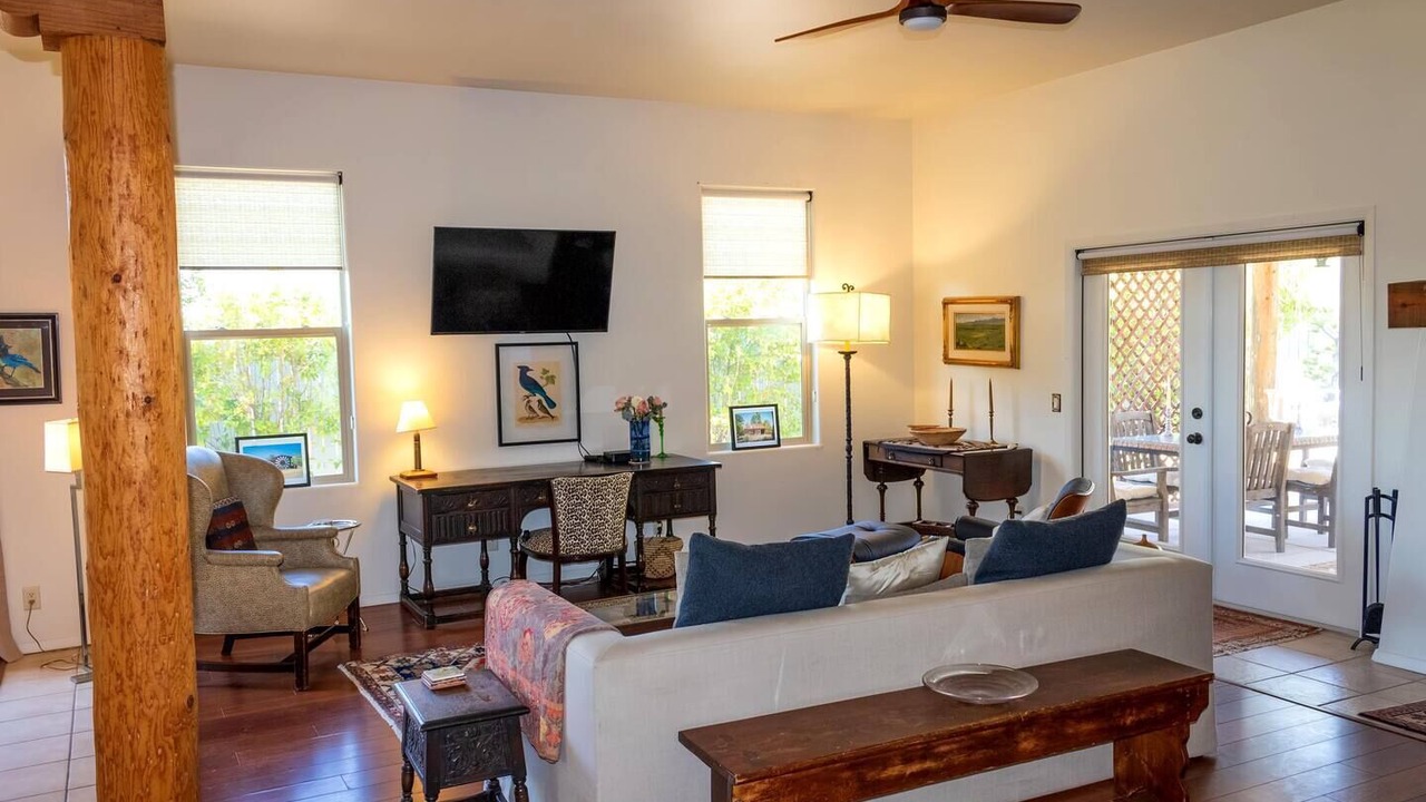 Photo of Livingroom in Tyrone
