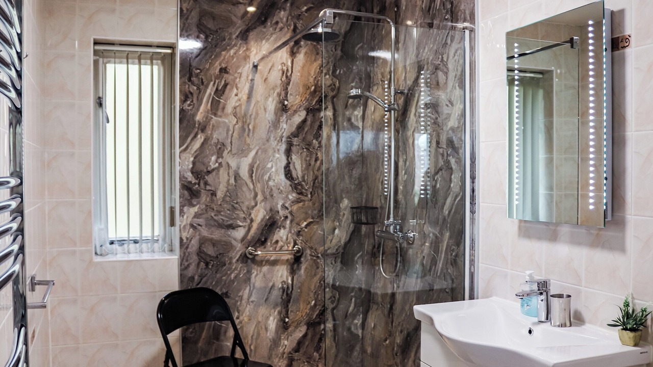 Photo of Bathroom in Cwmtirmynach