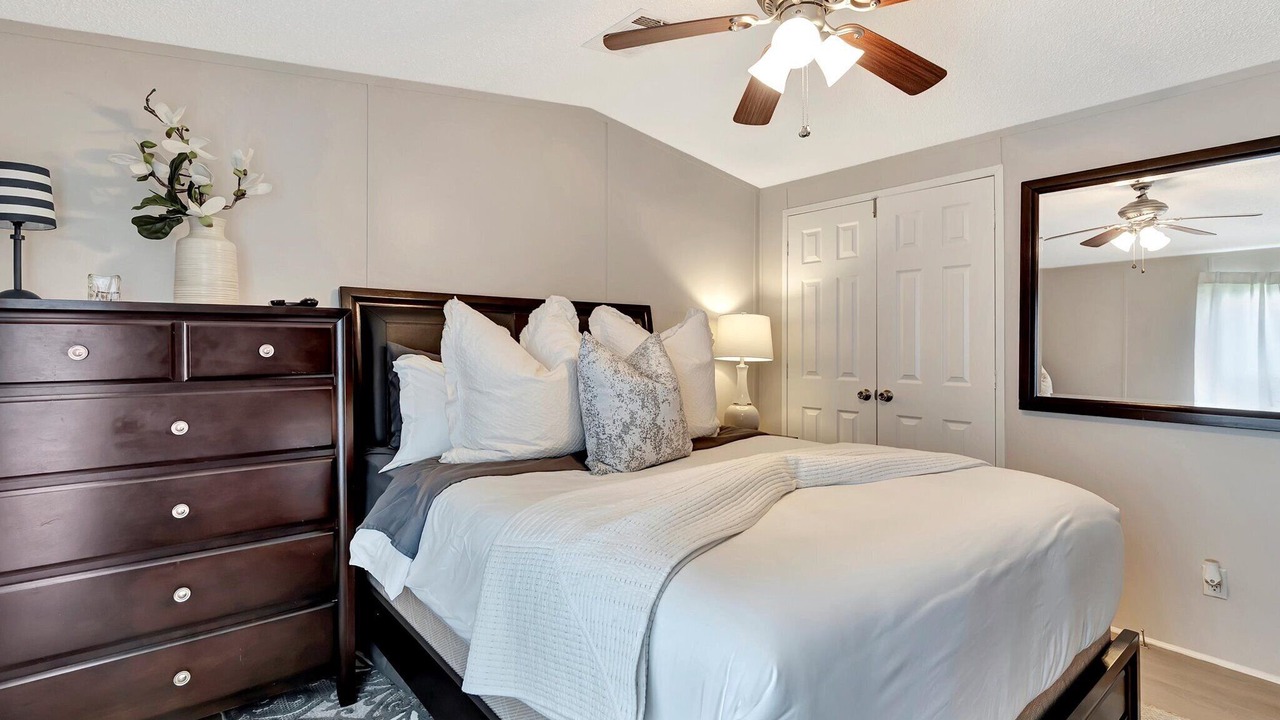 Photo of Bedroom in Pasadena