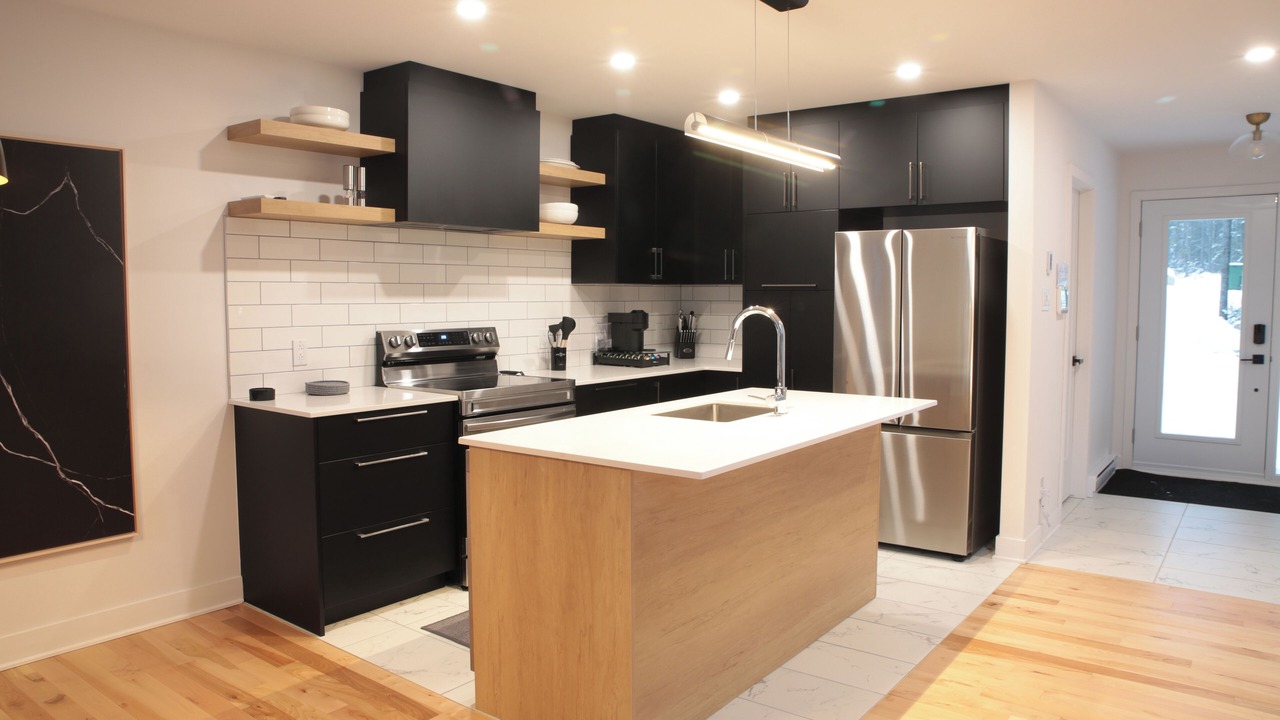 Photo of Kitchen in Lac-Swell