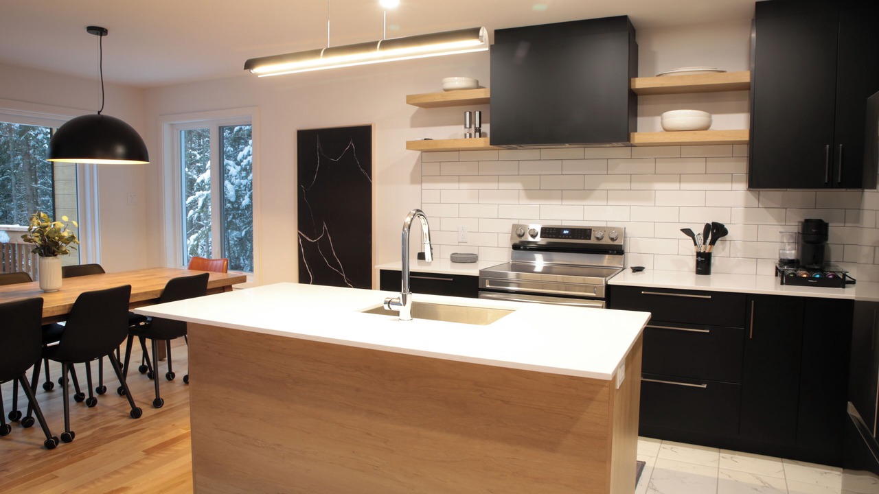 Photo of Kitchen in Lac-Swell