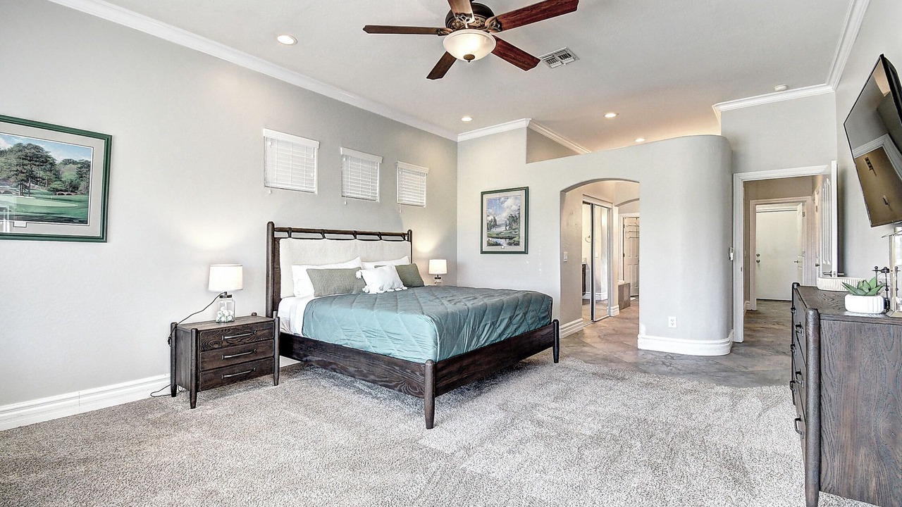 Photo of Bedroom in Greenfield Lakes