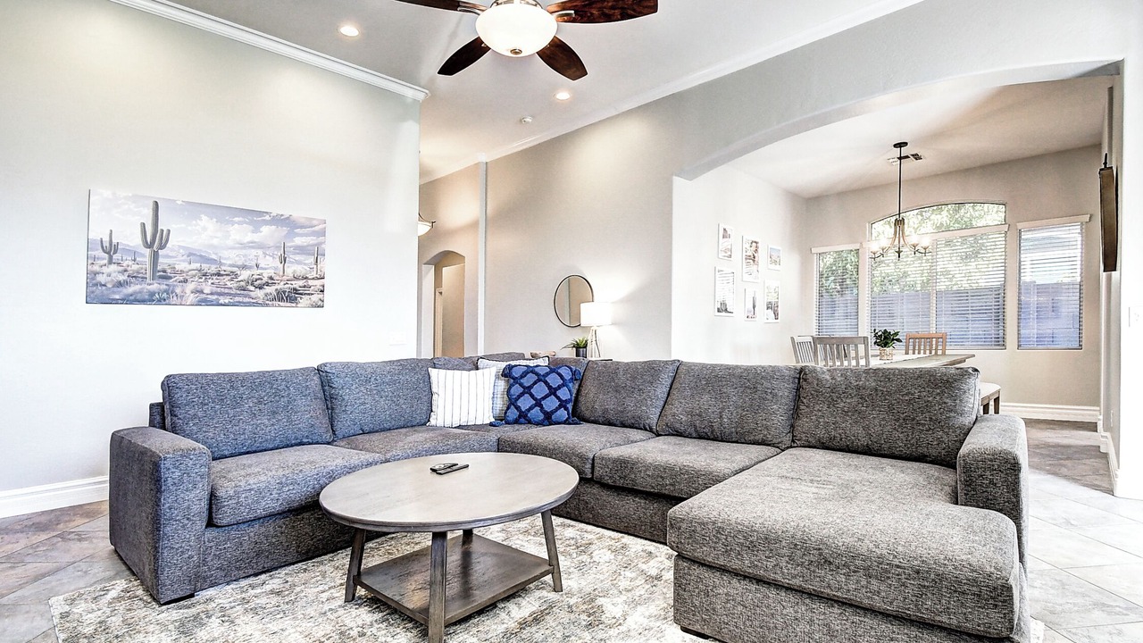 Photo of Livingroom in Greenfield Lakes