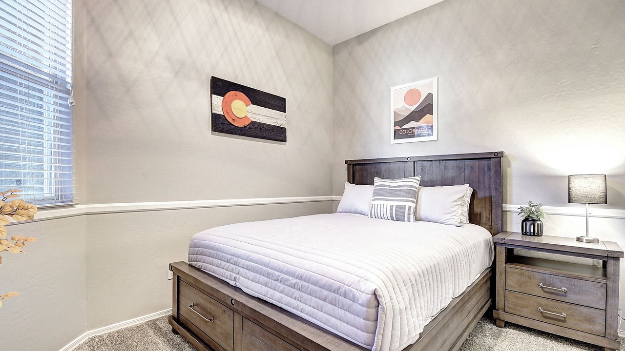 Photo of Bedroom in Greenfield Lakes
