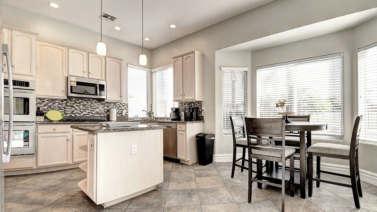 Photo of Kitchen in Greenfield Lakes